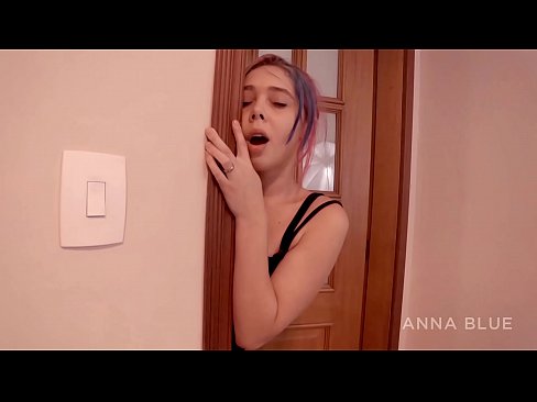 ❤️ 我回到了我的兄弟身上。我和他的女朋友發生了性關係。女同性戀的回報。 ❤❌ 性愛視頻 在我們 ❤